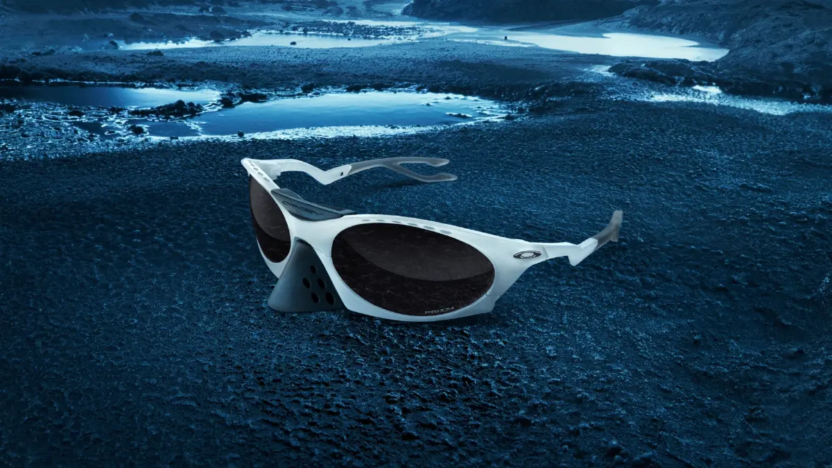 มาไวไป 20 ปี! Oakley เผยโฉมแว่นตาแห่งปี 2075 ที่มาขายในปีนี้