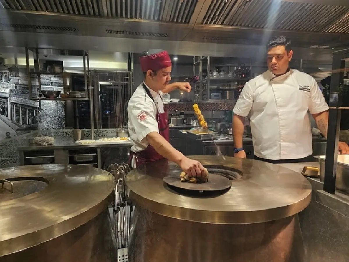 อาหารอินเดีย  ร้าน Daryaganj ‘ต้นตำรับบัตเตอร์ชิกเก้น’ ตำนาน 78 ปี