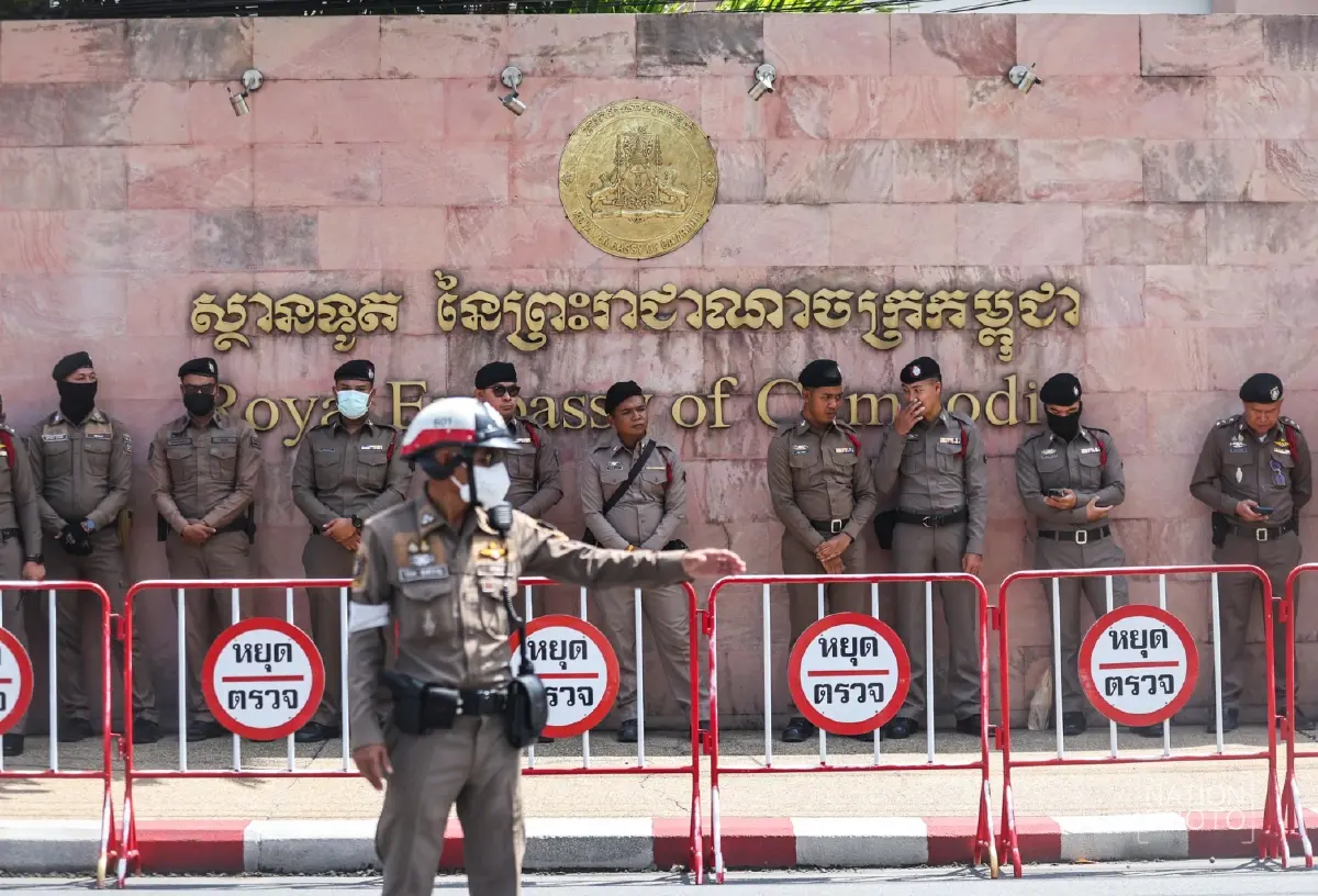 'สถานทูตกัมพูชา' วันนี้ คปท. แสดงจุดยืน หนุนทหารไทยป้องพื้นที่พิพาท