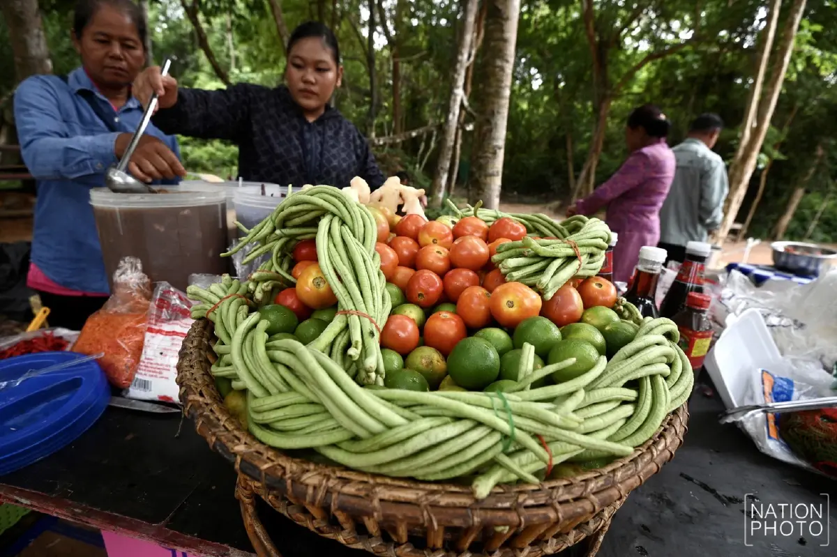 แม่ทัพภาคที่ 2 รุดเยี่ยมกำลังพล ลั่นปกป้องอธิปไตยของชาติเต็มที่
