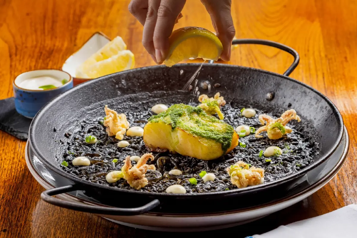 เชฟใหม่ ‘อูโนมาส’ เชฟบอร์คา เทอรี่ บอเรโก กับ 'อาหารสเปน' รสร้อนแรง