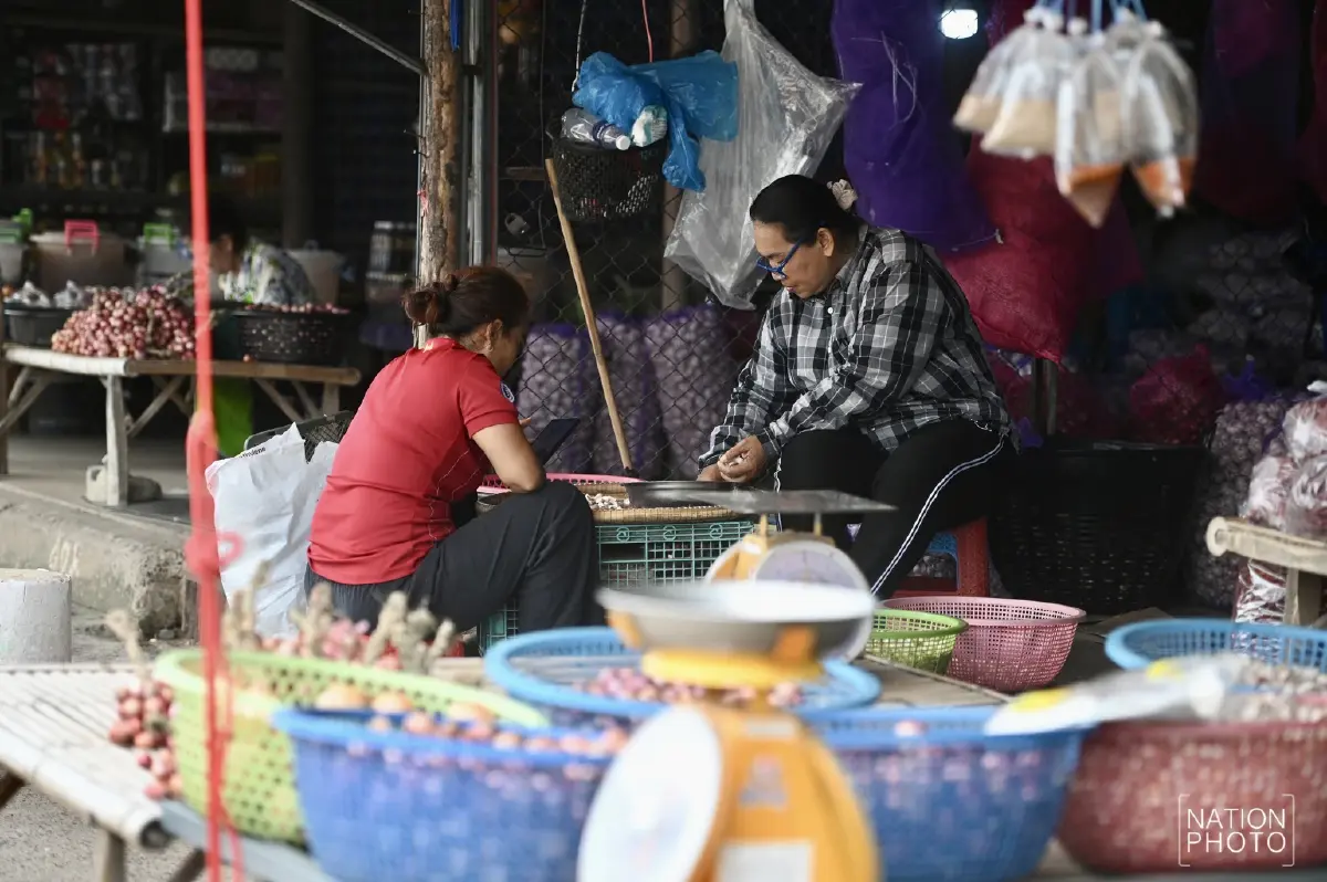 เผยภาพ 'ตลาดช่องจอม' เงียบเหงา หลังปรับเวลาเปิดด่าน 3 วัน/สัปดาห์