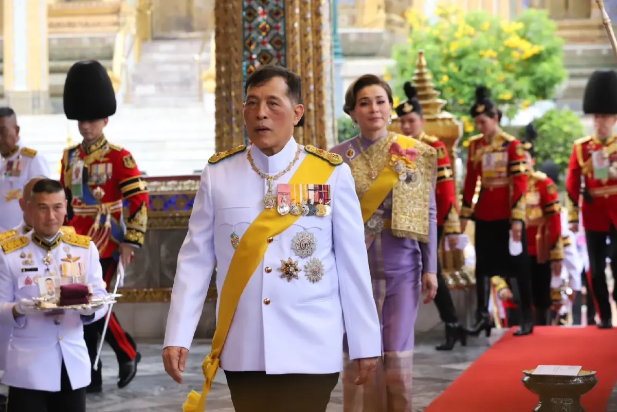ในหลวง-พระราชินี เสด็จฯ ในการพระราชพิธีเฉลิมพระชนมพรรษาพระราชินี 3 มิ.ย. 68