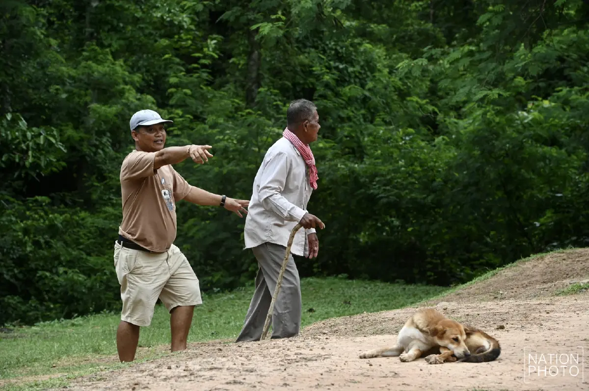 ป่วนอีก! พระกัมพูชา ละเมิดกฎ แอบไลฟ์สดในเขตปราสาทตาเมือนธม