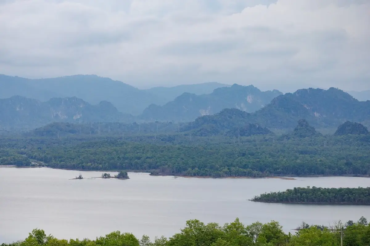 เที่ยวแม่เมาะเบิกบาน เพราะทุกฤดูกาลคือการเรียนรู้