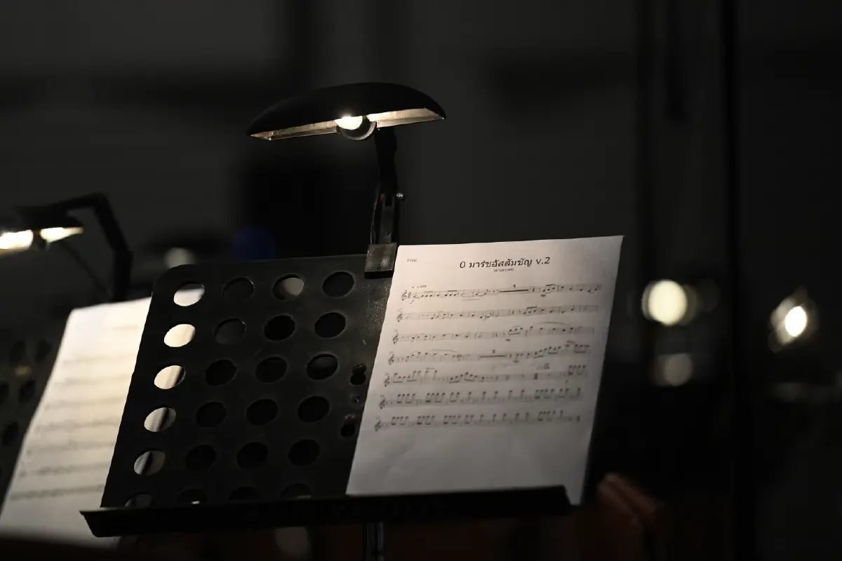 พริ้วไหวกับ 'ไหมไทย' ดนตรีข้ามศตวรรษ 'ดนู ฮันตระกูล' วาทยกร วัย 75 ปี