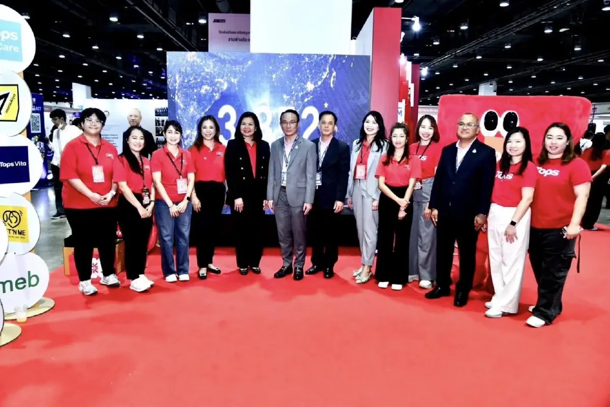 Job Expo Thailand 2025 คึกคัก งานสายบริการ การบิน แห่สมัครไม่ขาดสาย