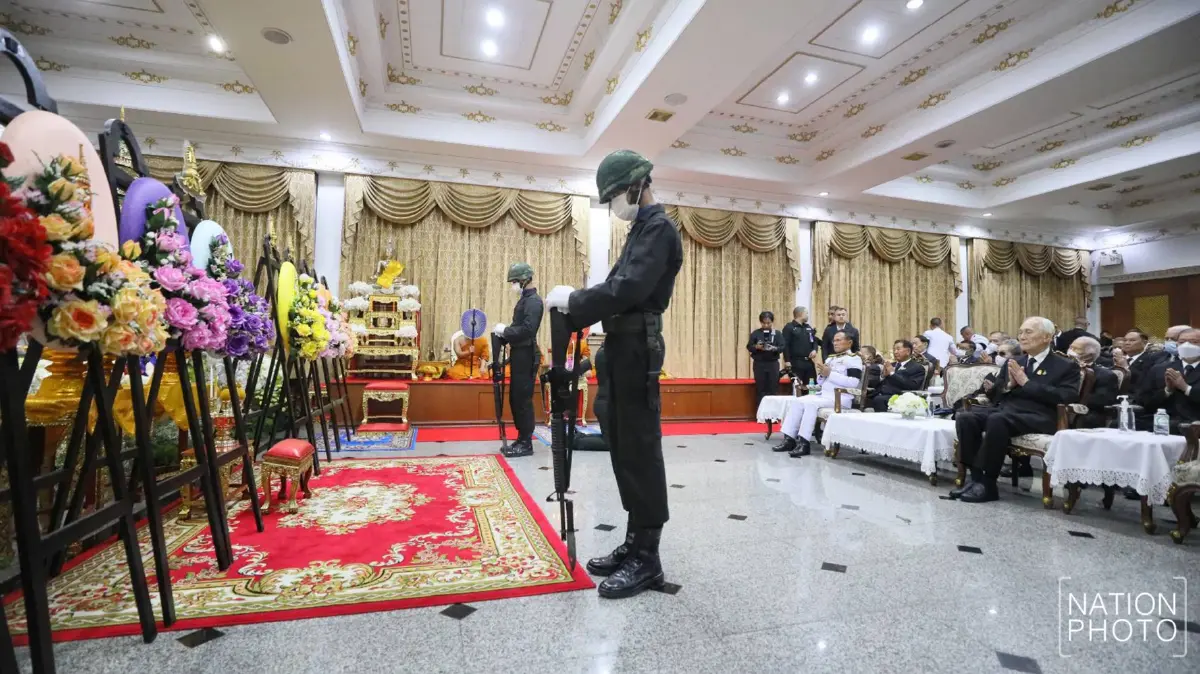 พระราชทานน้ำหลวงอาบศพ 'พล.อ.สุจินดา คราประยูร' อดีตนายกรัฐมนตรี