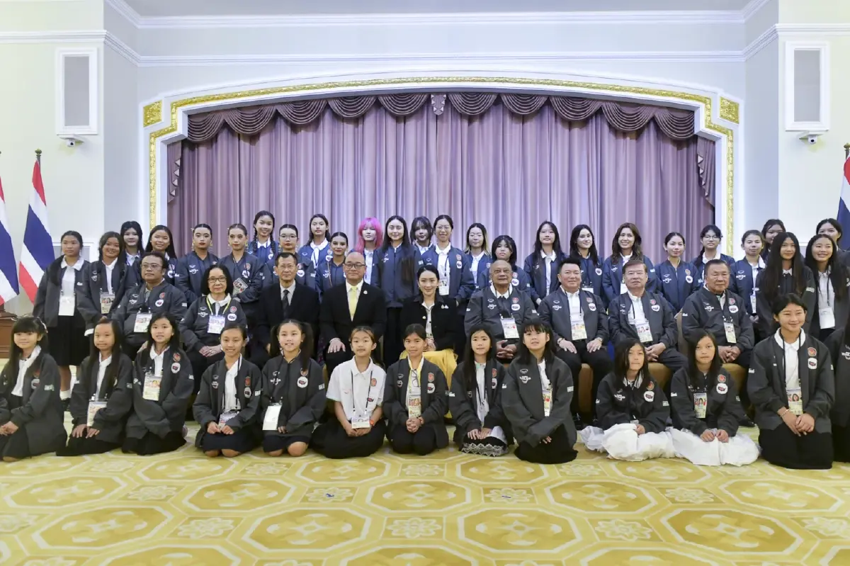 ‘แพทองธาร’ เผย มีลูกเรียนอินเตอร์ แต่ความเป็นคนไทยติดตัว