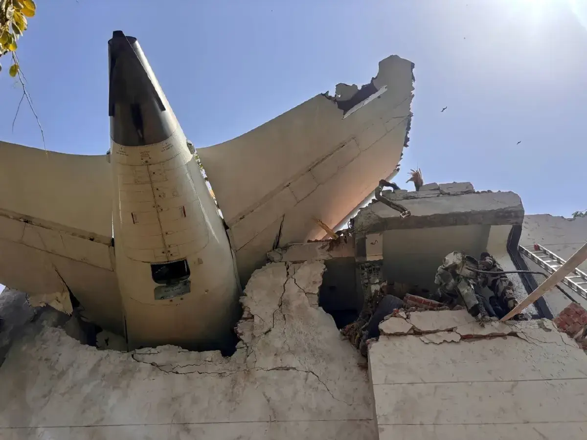 เจมส์ เรืองศักดิ์ เปิดที่นั่งผู้รอด เครื่องบินตก ตรงเลขเคยรอดตาย