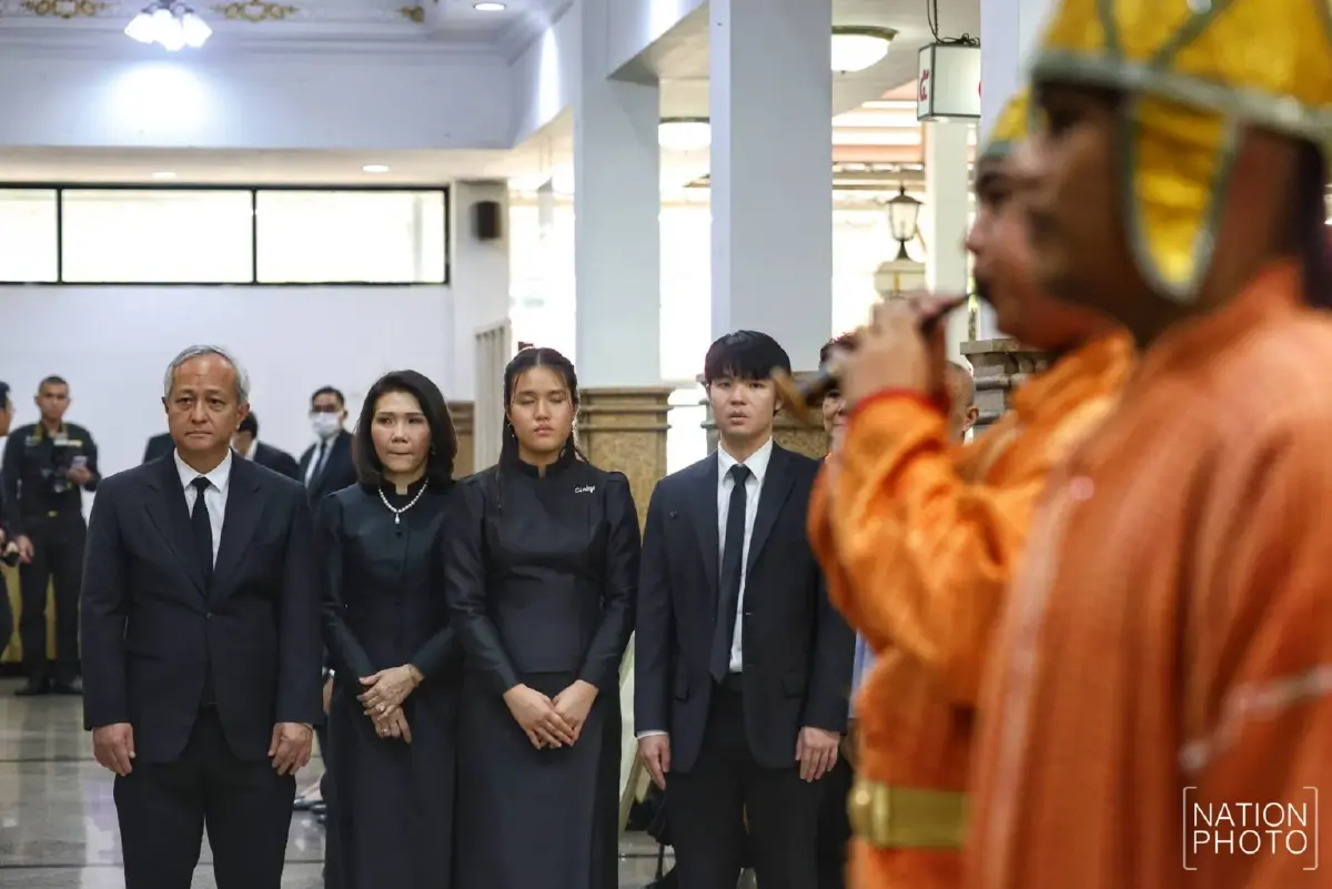 พระราชทานน้ำหลวงอาบศพ 'พล.อ.สุจินดา คราประยูร' อดีตนายกรัฐมนตรี