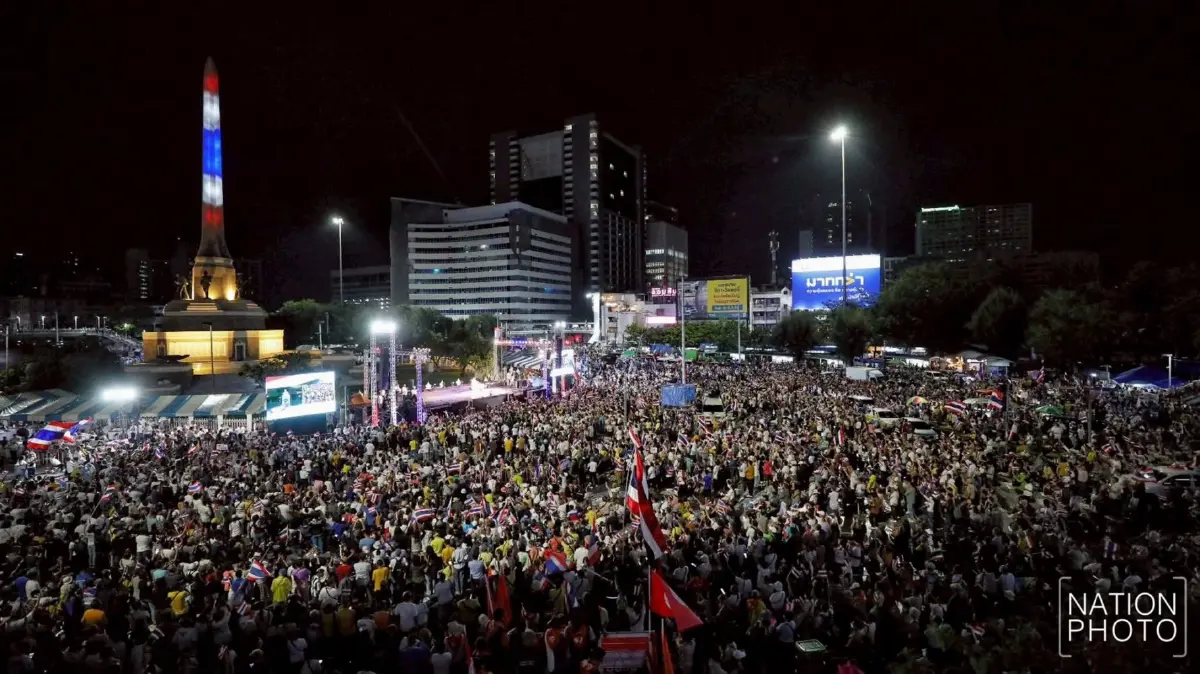 'อนุรักษ์นิยม' รีเทิร์นจาก 'ม็อบ 48' สู่ 'ม็อบ 68'