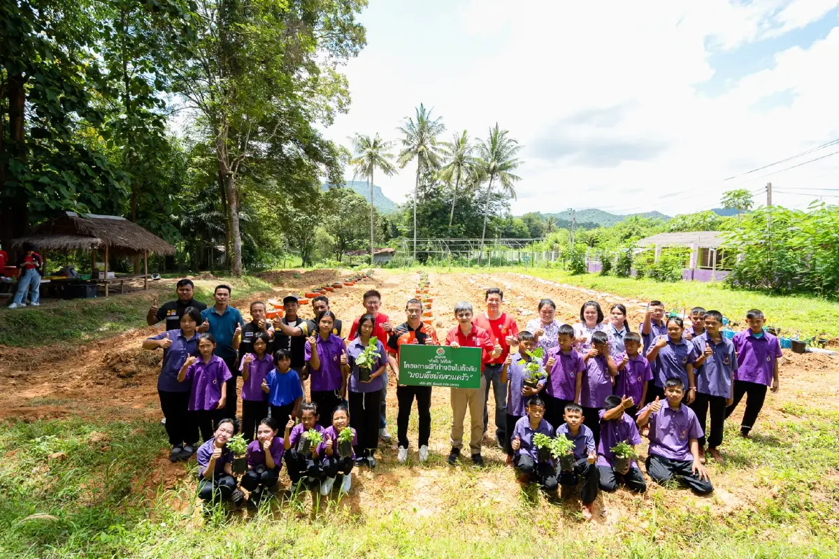 PTG สานต่อโครงการ 'พีที ค่ายอาสาทำจริงไม่ทิ้งกัน' พัฒนาคุณภาพชีวิตให้กับชุมชน