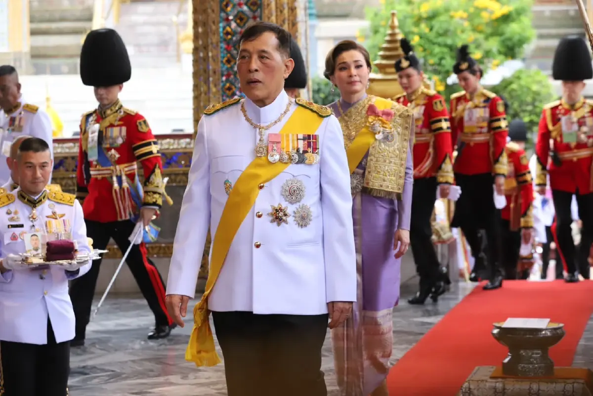 ในหลวง-พระราชินี เสด็จฯ ในการพระราชพิธีเฉลิมพระชนมพรรษาพระราชินี 3 มิ.ย. 68