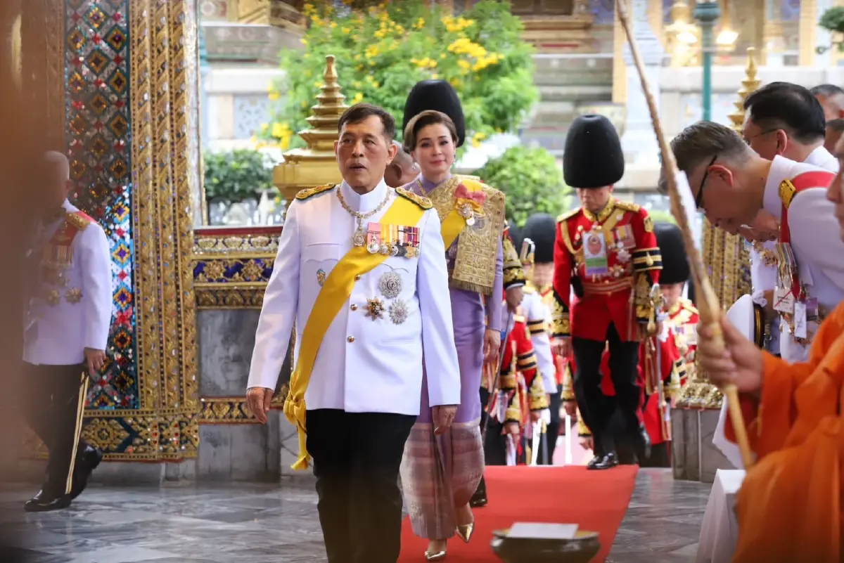 ในหลวง-พระราชินี เสด็จฯ ในการพระราชพิธีเฉลิมพระชนมพรรษาพระราชินี 3 มิ.ย. 68