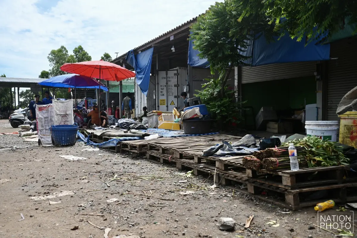 กระทบหนัก! ชาวกัมพูชาขายเห็ดได้น้อย จำกัดเวลาเปิดปิดด่าน