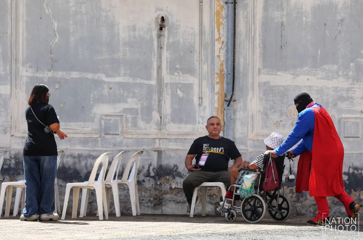 กทม. จัดใหญ่ ตรวจสุขภาพคนไร้บ้าน 2568 ทำบัตรประชาชน ฟรี