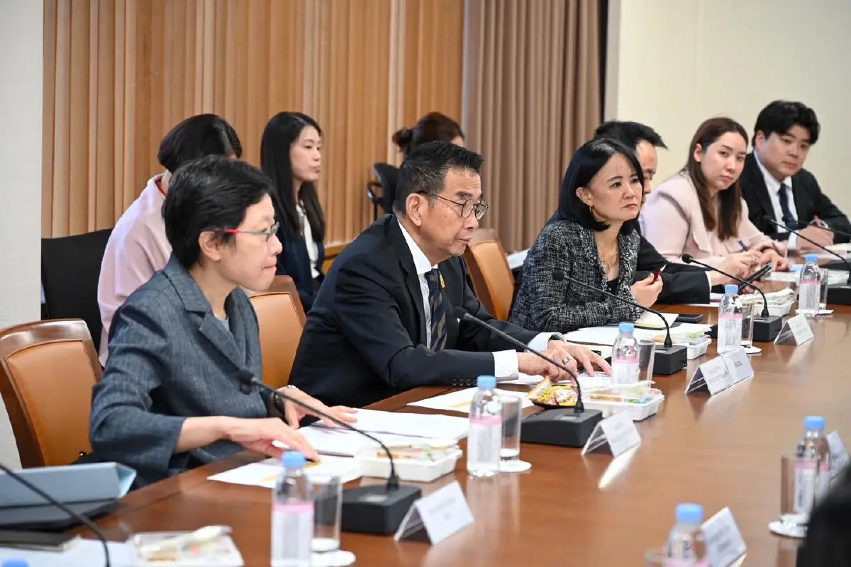 ‘มาริษ เสงี่ยมพงษ์’ มอบนโยบายทีมไทยแลนด์ฝ่ายเศรษฐกิจในญี่ปุ่น