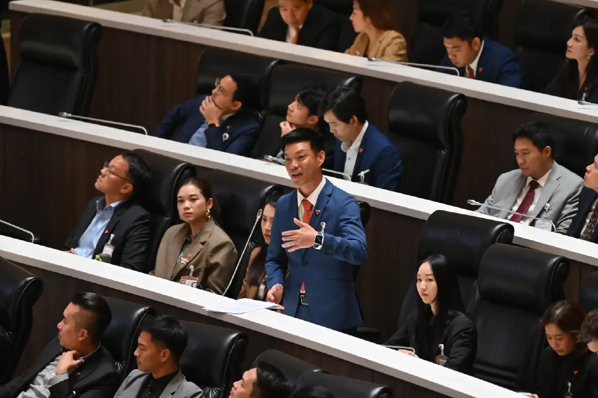 ทางออก ‘พิพาท 2 เขตแดน’ เวทีรัฐสภา พยุง ‘รัฐบาล-ชินวัตร’