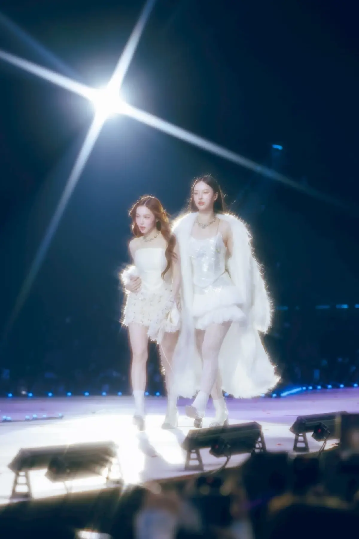 'BLUSH BLOSSOM FAN FEST' 10 สาว 'GMMTV' เสิร์ฟโชว์ 2 วัน ติดเทรนด์โลกอันดับ 1