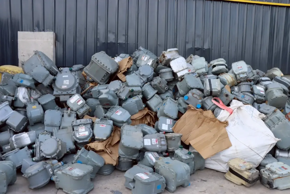 'เอกนัฏ' ส่งสุดซอย ปิด บ.กำปั่นทอง เหิมตั้งฟรีโซนแหล่งรวมขยะพิษ