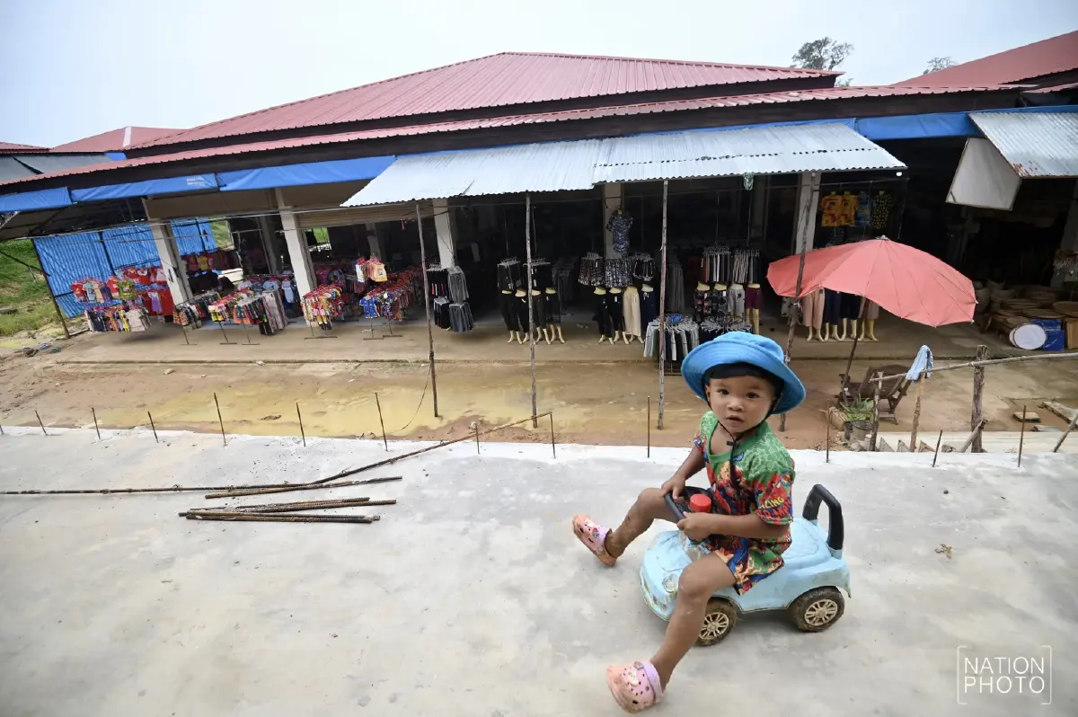 เผยภาพ 'ตลาดช่องจอม' เงียบเหงา หลังปรับเวลาเปิดด่าน 3 วัน/สัปดาห์