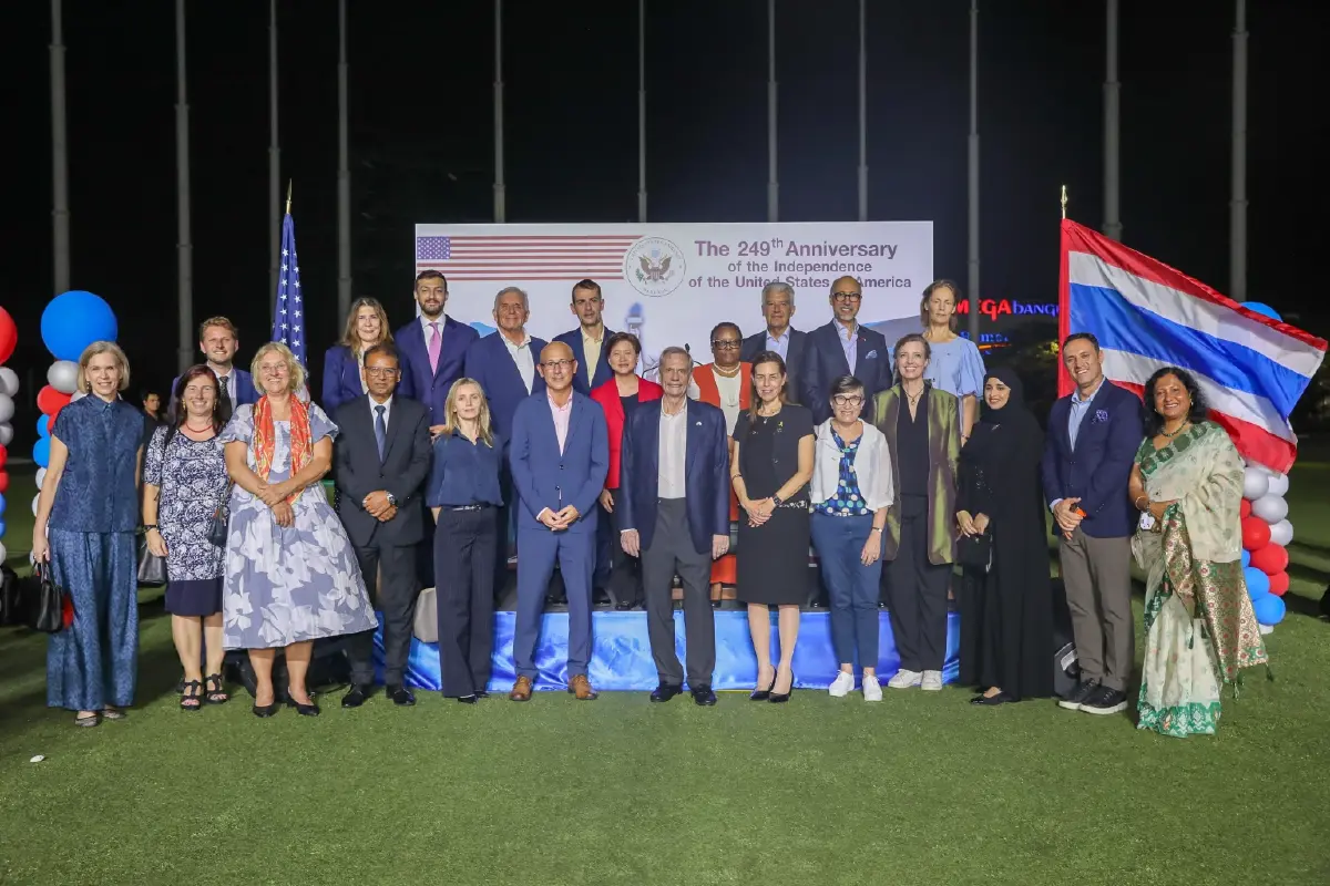 'สถานทูตสหรัฐ' จัดงานวันชาติยิ่งใหญ่ โชว์พลุตระการตา 'นายกฯ อุ๊งอิ๊ง' ร่วมยินดี