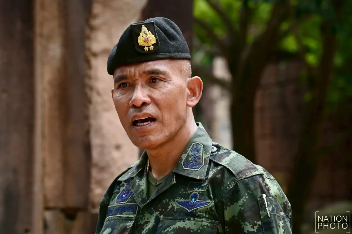 รองแม่ทัพภาคที่ 2 รุดเยี่ยมกำลังพลที่ ปราสาทตาเมือนธม จ.สุรินทร์