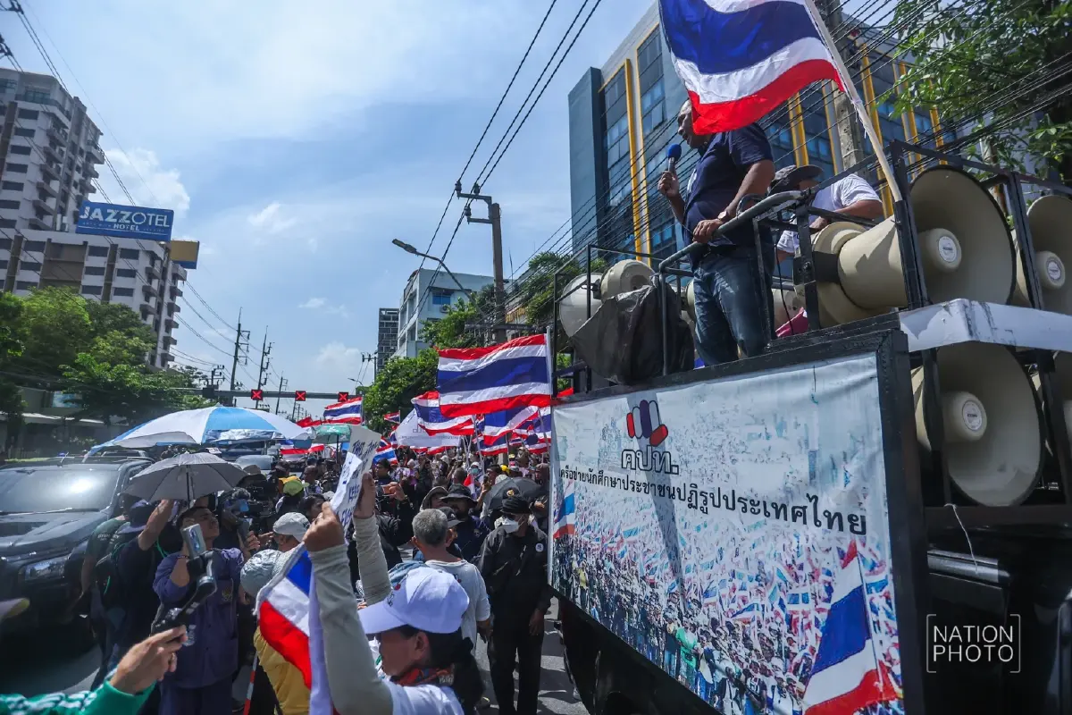 'สถานทูตกัมพูชา' วันนี้ คปท. แสดงจุดยืน หนุนทหารไทยป้องพื้นที่พิพาท
