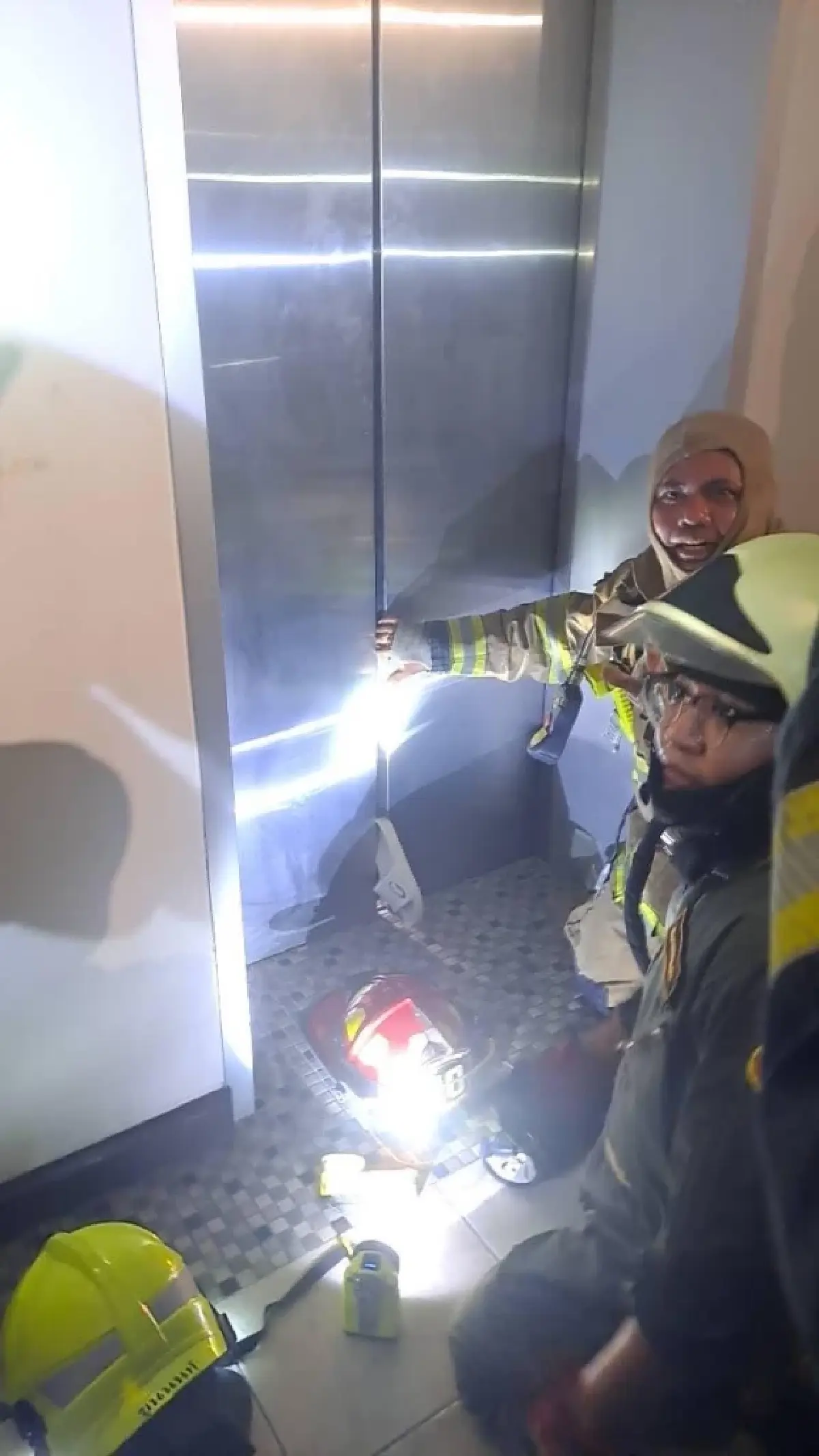 คืบหน้าล่าสุด เหตุไฟไหม้หอพักพยาบาล ภายในโรงพยาบาลศิริราช