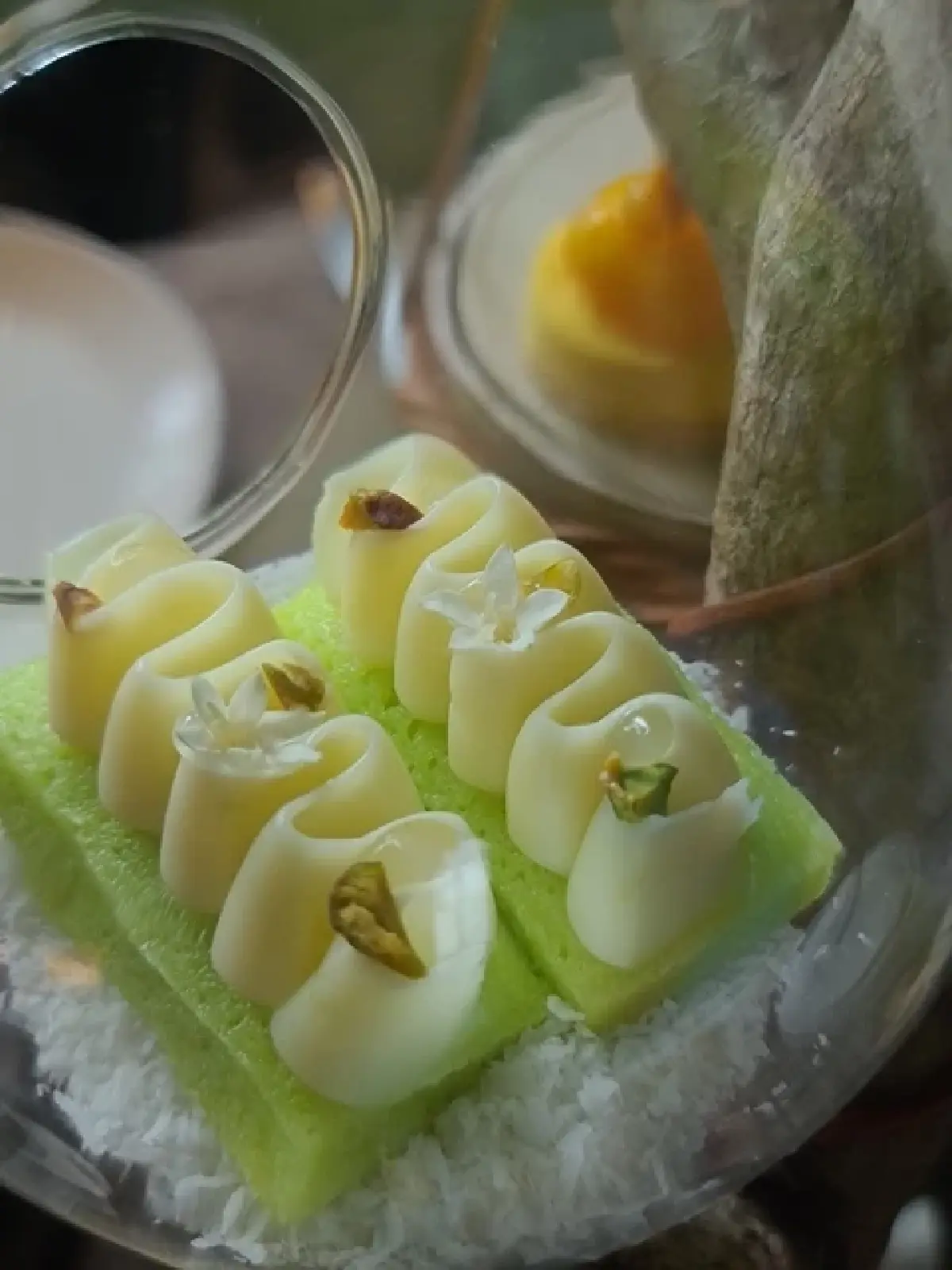 สำรับคาว-หวาน ‘ชุดน้ำชายามบ่าย’ โรงแรมสินธร เคมปินสกี้ กรุงเทพฯ
