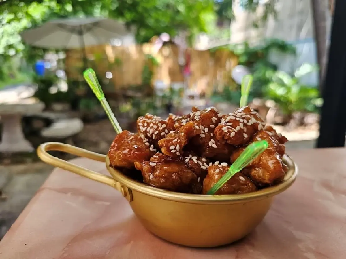 ‘มาม่าต้มยำกุ้ง’ ที่ร้าน ‘มันนาคาเฟ่’ แซ่บ จนต้องขอสูตร