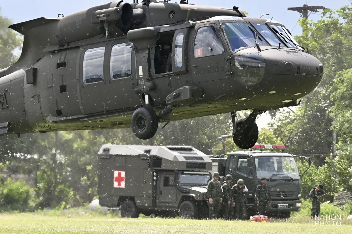 ผบ.ทบ. บินด่วนลงสุรินทร์ เกาะติดสถานการณ์ชายแดนไทย-กัมพูชา