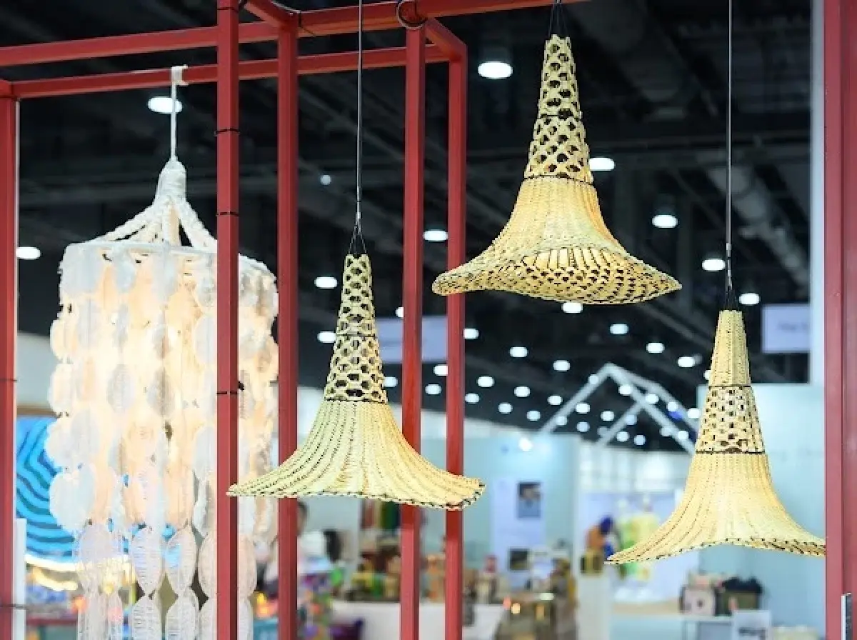 สศท. โชว์ "SACIT Concept 2025": ดันงานศิลปหัตถกรรมไทยครบวงจร