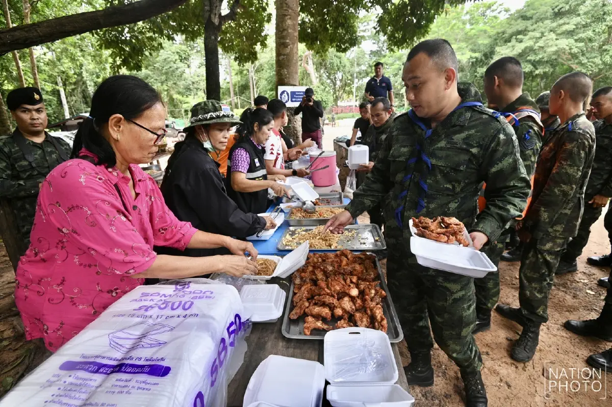 แม่ทัพภาคที่ 2 รุดเยี่ยมกำลังพล ลั่นปกป้องอธิปไตยของชาติเต็มที่