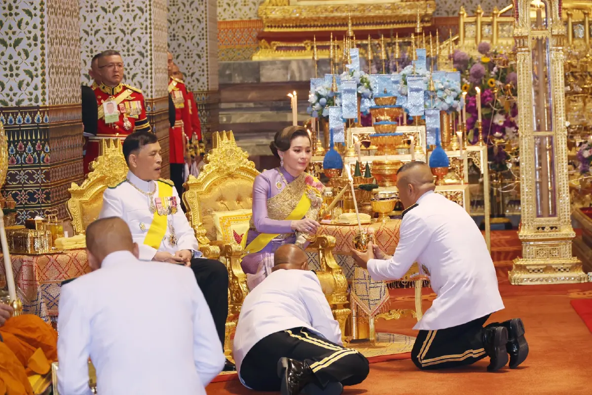 ในหลวง-พระราชินี เสด็จฯ ในการพระราชพิธีเฉลิมพระชนมพรรษาพระราชินี 3 มิ.ย. 68