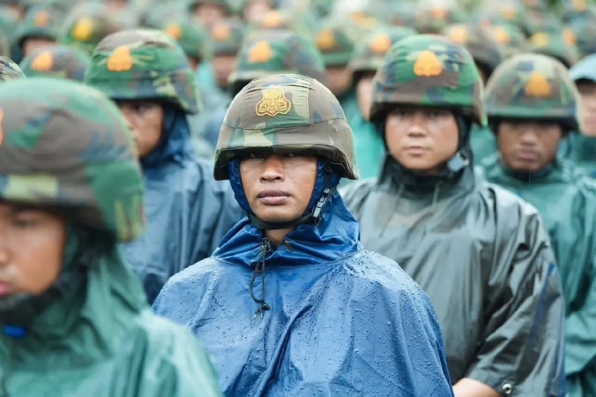 อาวุธลับ 'ฮุนเซน' กองพล BHQ ประชิด 'ช่องบก'