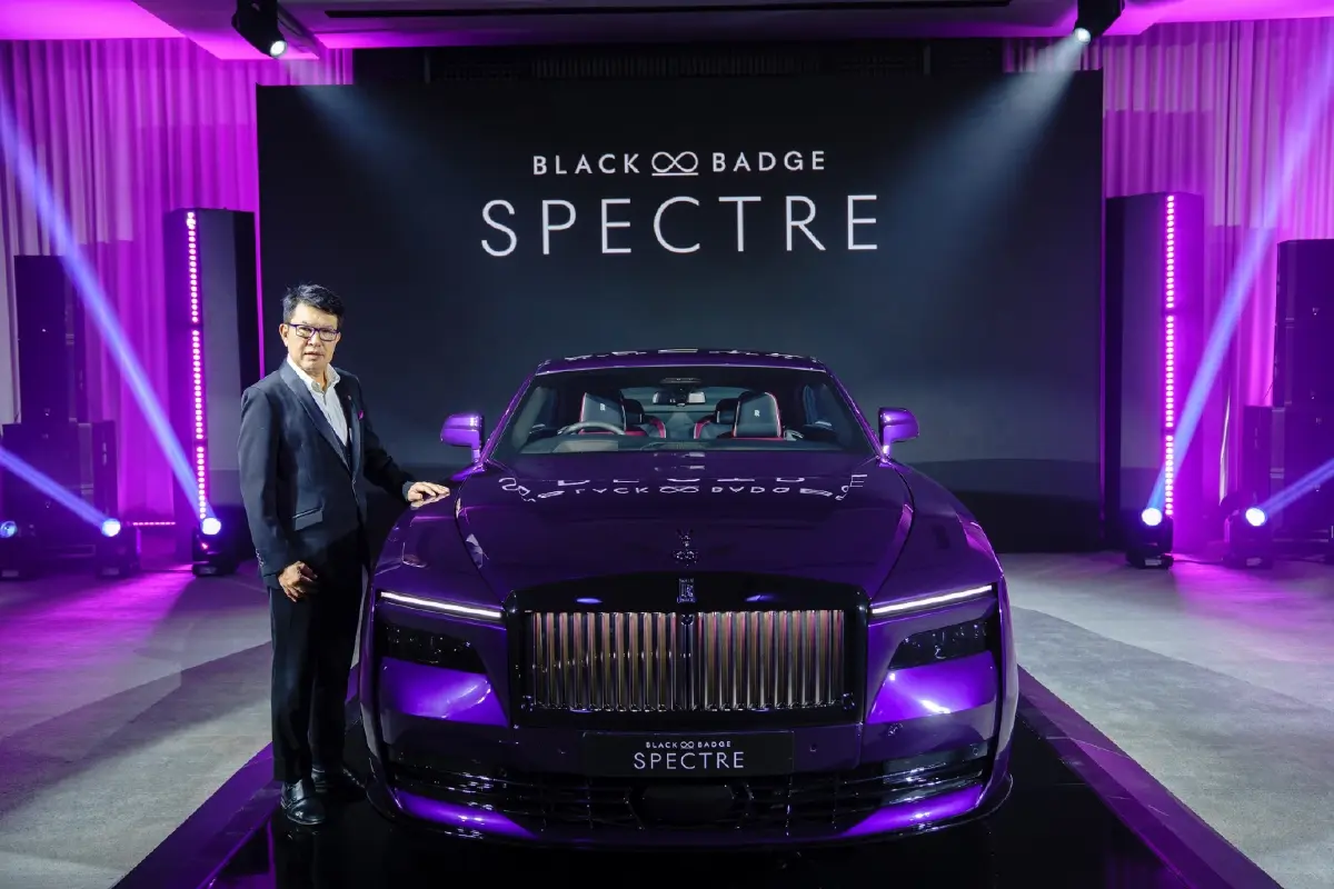 แรงสุดของ โรลส์-รอยซ์ 'แบล็คแบจ สเปกเตอร์' EV เริ่ม 41.5 ล้าน