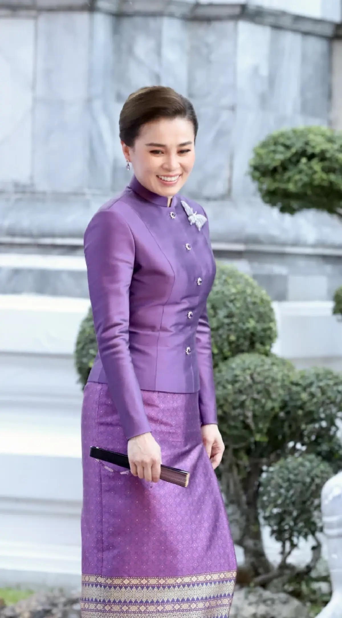 ในหลวง พระราชินี ทรงประกอบพิธีมังคลาภิเษกเหรียญพระบรมรูปพระบาทสมเด็จพระเจ้าอยู่หัว