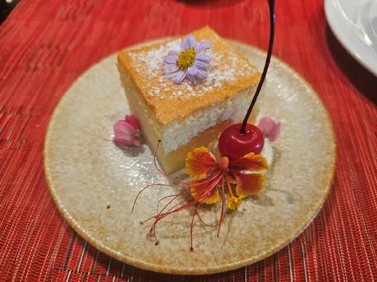 ‘บุฟเฟ่ต์อาหารญี่ปุ่น’ ที่ ห้องอาหาร SOSHI  ‘โรงแรมโซ แบงคอก’