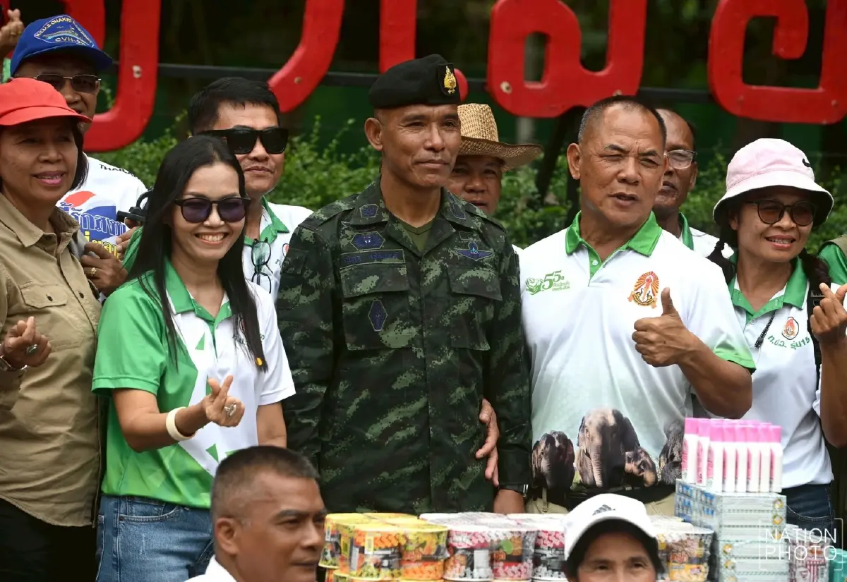 รองแม่ทัพภาคที่ 2 รุดเยี่ยมกำลังพลที่ ปราสาทตาเมือนธม จ.สุรินทร์