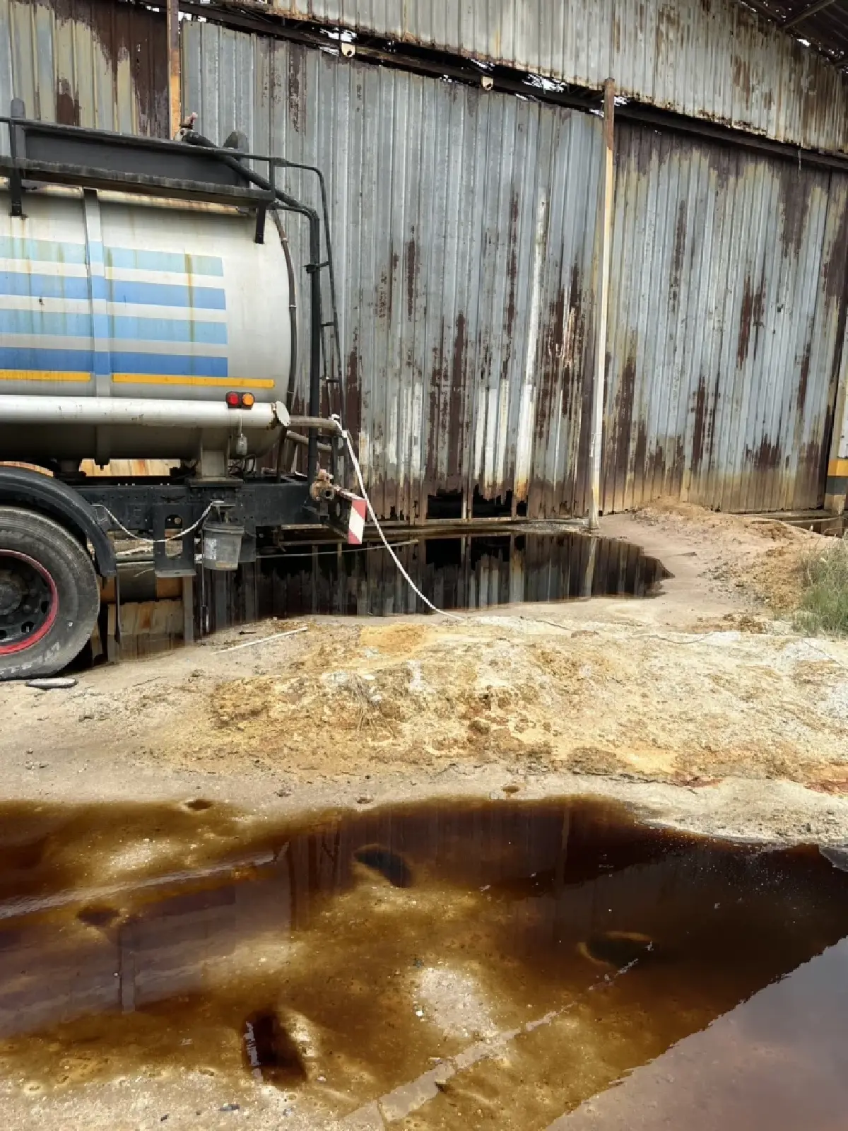 เขย่าเครือข่าย 'ขยะอุตสาหกรรมมรณะ' เจาะลึกต้นตอ หายนะข้ามจังหวัด