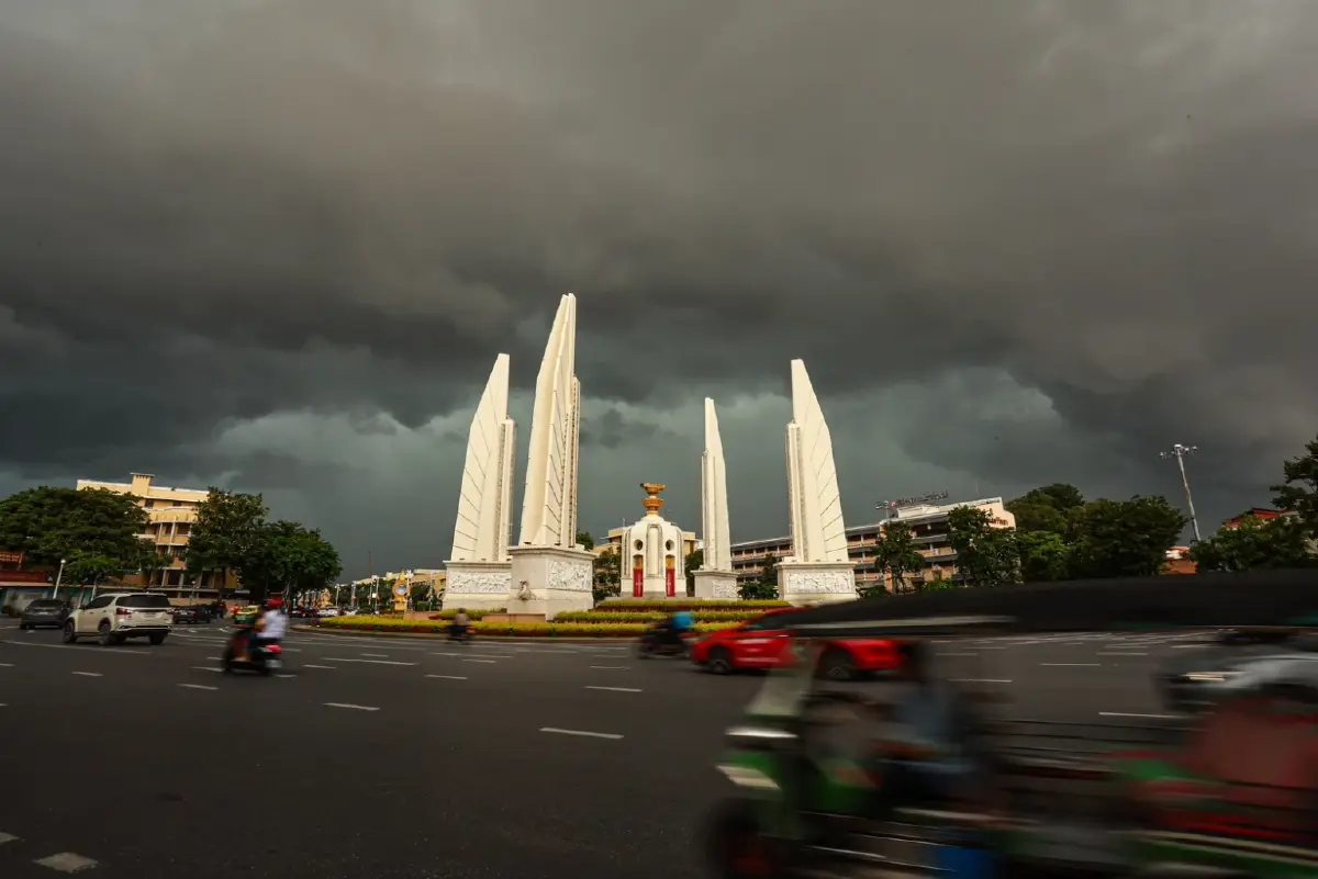 ย้อนรอย 24 มิถุนายน 'วันเปลี่ยนแปลงการปกครอง' สู่ประชาธิปไตย