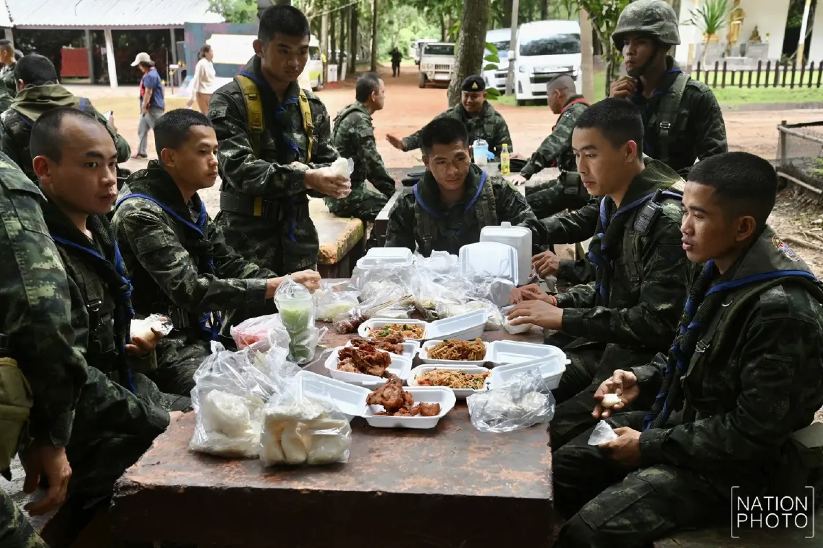 แม่ทัพภาคที่ 2 รุดเยี่ยมกำลังพล ลั่นปกป้องอธิปไตยของชาติเต็มที่