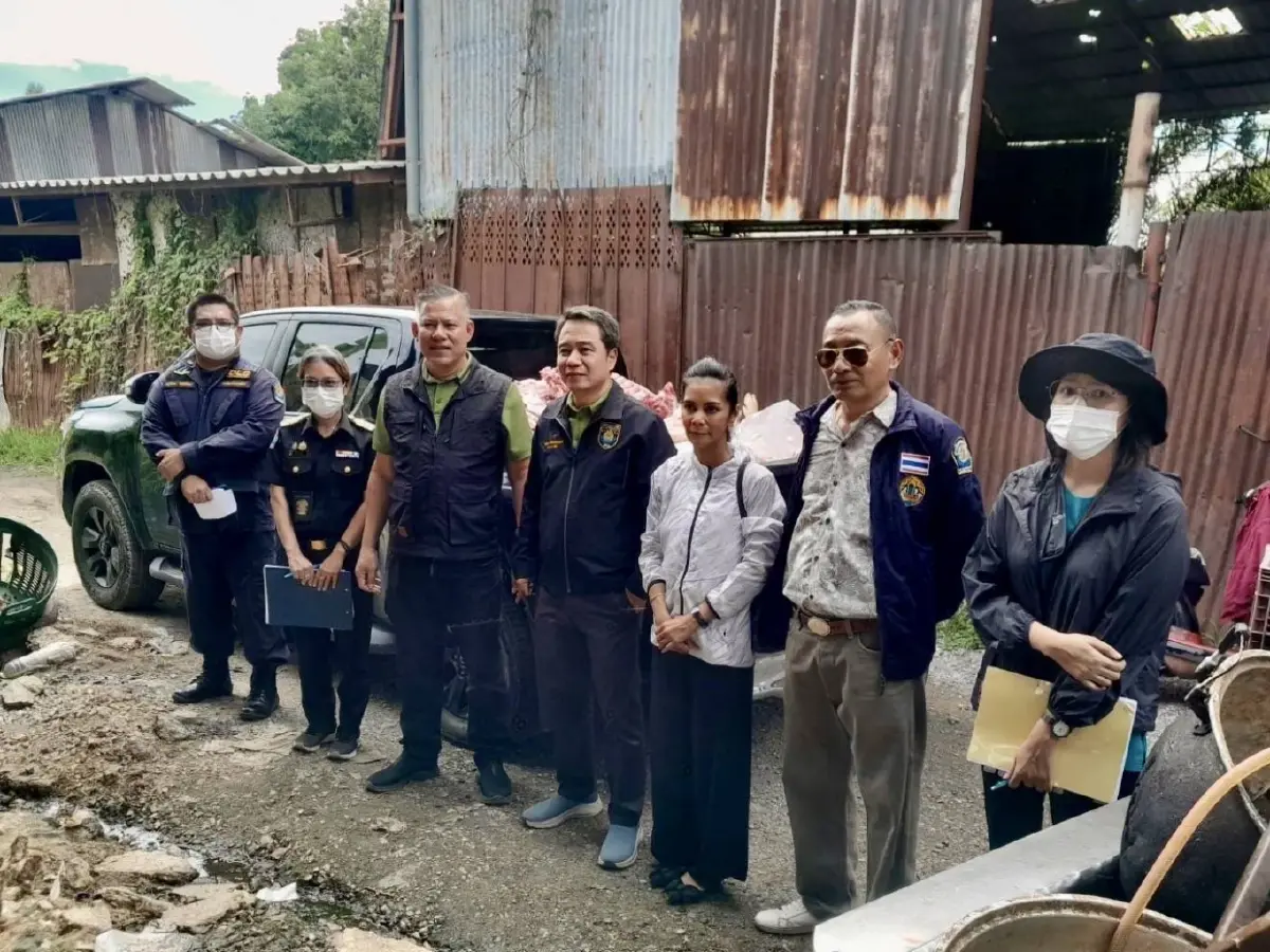 จับโรงเชือดหมูเถื่อนกลางเมืองนครสวรรค์ ยึดซากสุกรกว่า 700 กก.