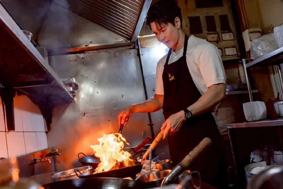 บทบาทใหม่ ‘บูม-รณหาญ’ ทายาทรุ่นที่ 3 ‘ก๋วยเตี๋ยวคั่วไก่ชลธิชา’