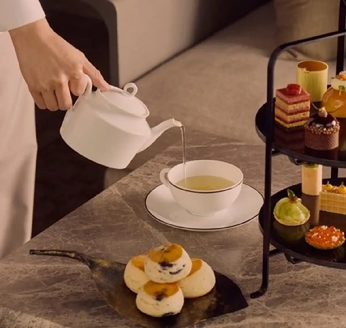 จิบน้ำชายามบ่าย ณ  ‘1872 เลานจ์’ โรงแรม อมัน นายเลิศ กรุงเทพ