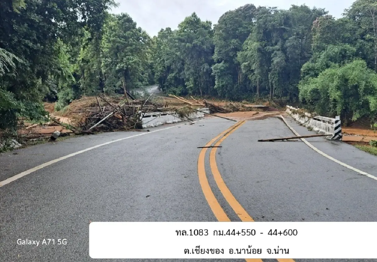 คอสะพานขาดแล้ว 'สะพานห้วยหลวง' กระทบหนัก เส้นทางน่าน-อุตรดิตถ์