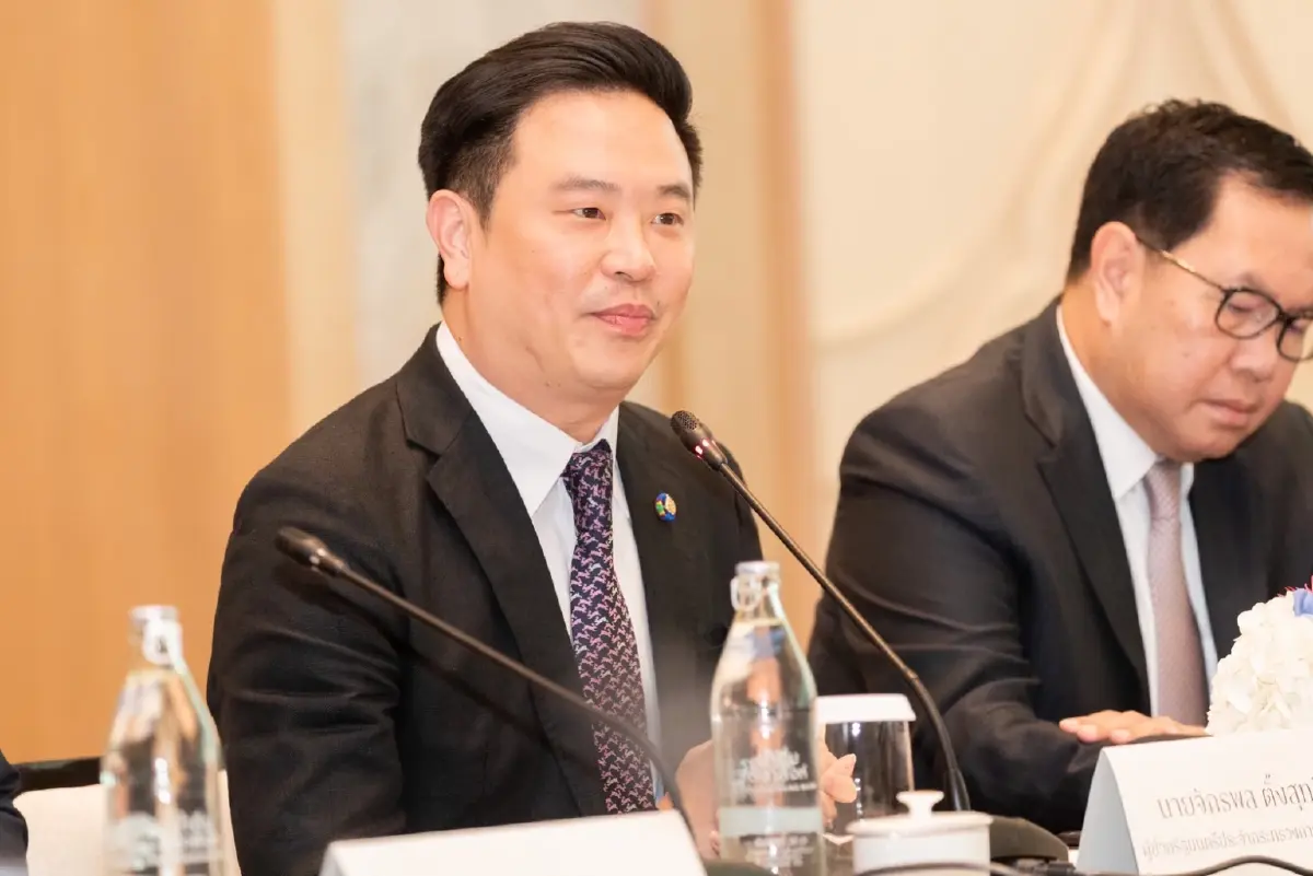 ท่องเที่ยวฯ เลื่อนเก็บ ‘ค่าเหยียบแผ่นดิน’ ไปก่อน รอจังหวะเหมาะ ขอศึกษาเพิ่ม คาดเริ่มเก็บกลางปี 69