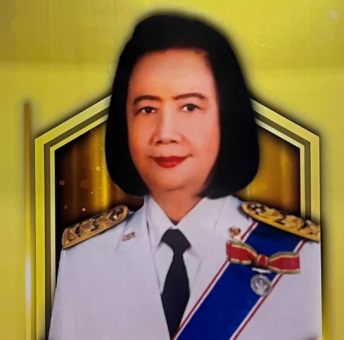 วันภาษาไทยแห่งชาติ ทชภณ – ใบเฟิร์น คว้ารางวัลใช้ภาษาไทยดีเด่น